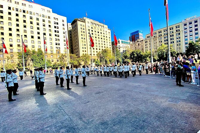 La Moneda Changing of Guard & Historic Santiago Walking Tour - Price and timing: what $39 buys you in real life