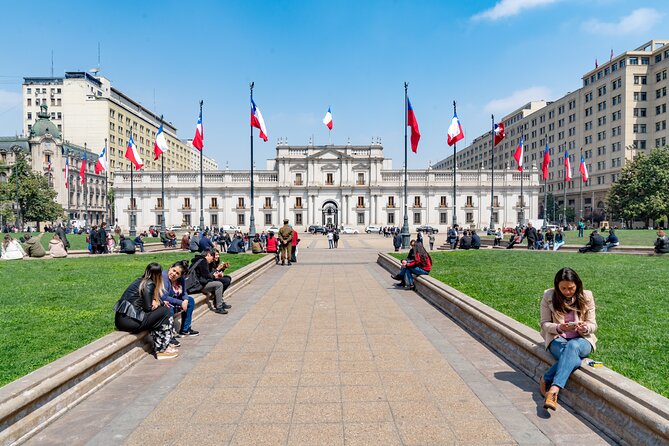 La Moneda Palace, Plaza de Armas & Historic Santiago Walking Tour - Mercado Central, Parque Forestal, and Bellas Artes in one flowing walk
