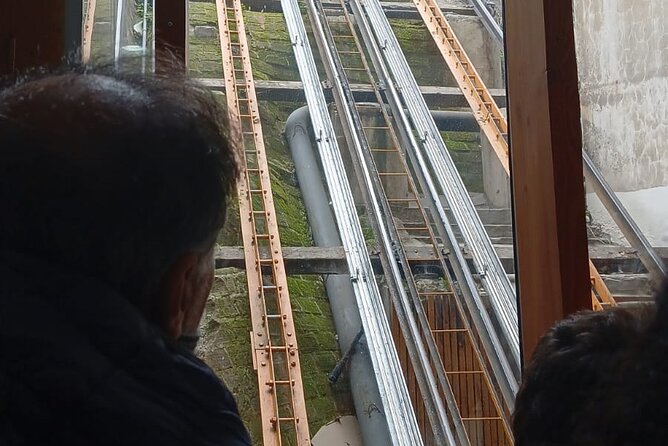 More wine in Valle Casablanca from Santiago - Ascensor El Peral and Plaza Sotomayor: the classic Valparaíso finale