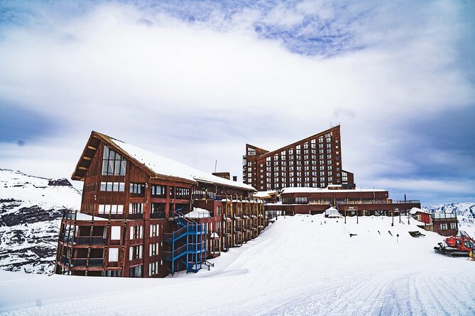 Nevado Valley Tour with Lunch in Hotel - Lunch in the mountains, plus the included welcome toast