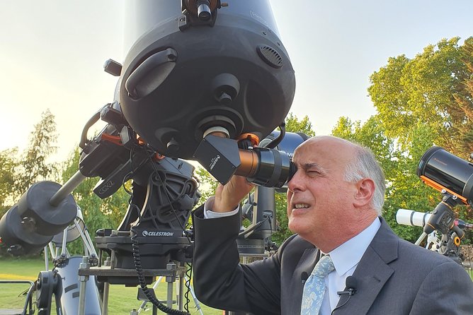 Observatory Stargazing Tour from Santiago - Who Leads the Night: The Role of the Astronomer and Bilingual Guide