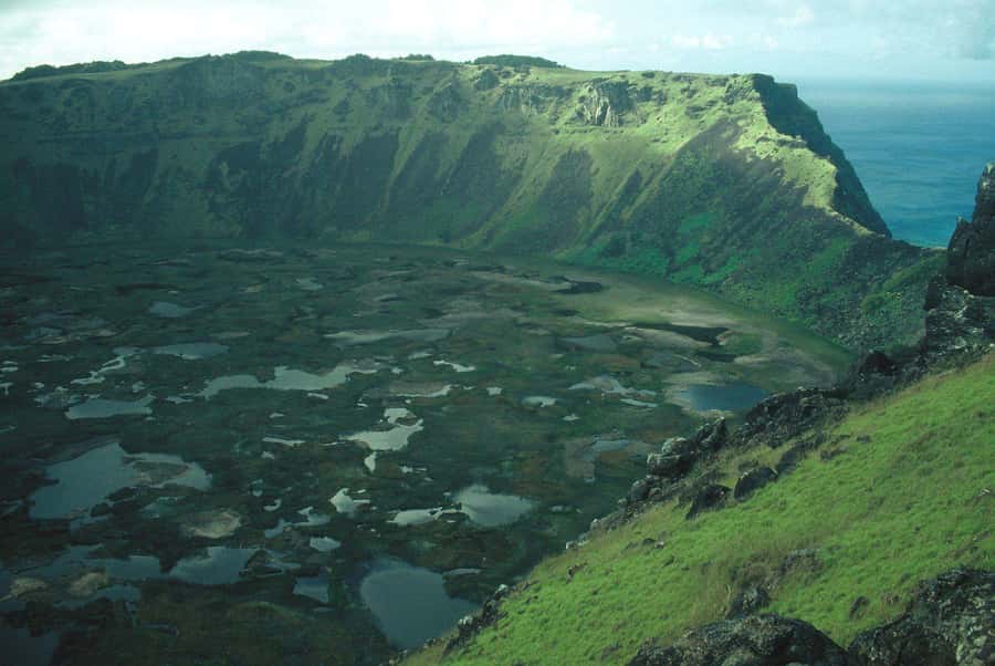 Orongo: The mythical city of kings - Walking comfort and small logistics that change your day