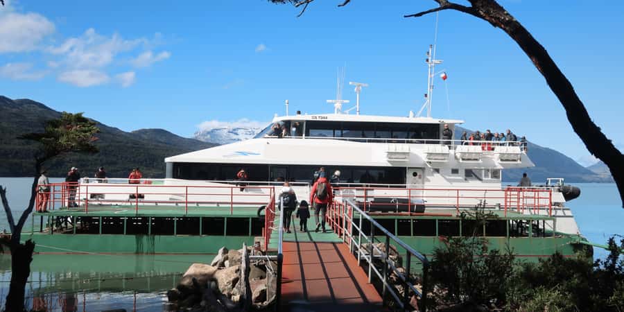 P. Natales: Balmaceda & Serrano Glaciers with Lunch & Whisky - Catamaran and return, finishing the day back in Puerto Natales