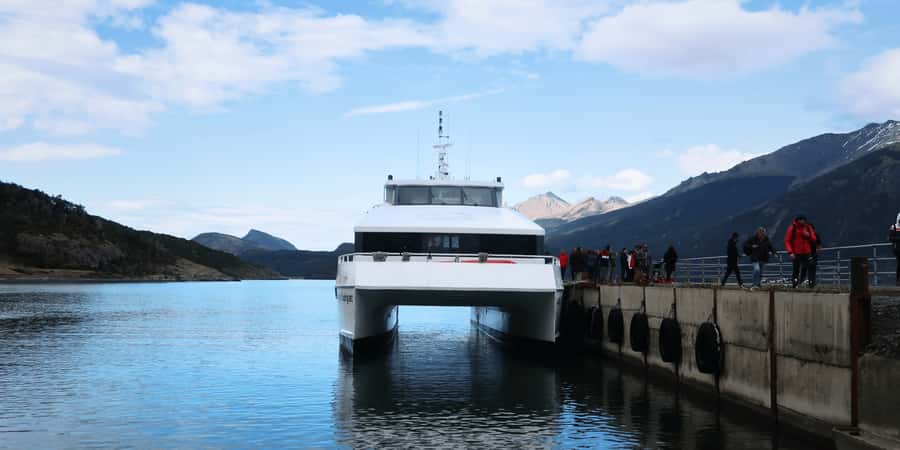 P. Natales: Balmaceda & Serrano Glaciers with Lunch & Whisky - Wildlife spotting: sea lions, cormorants, condors, and toninas