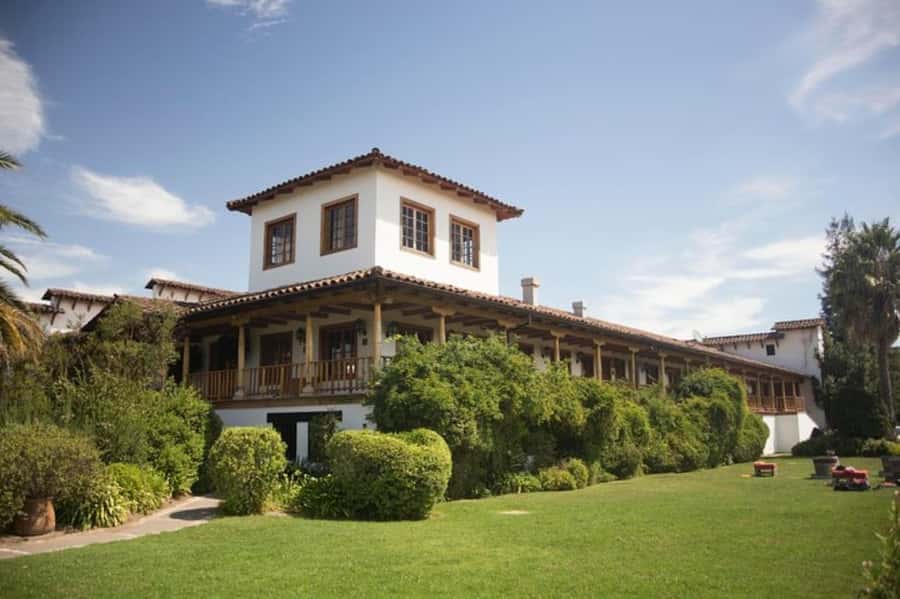 Palmilla: Picnics Tour - What’s in the premium basket, from sandwiches to Serrano ham