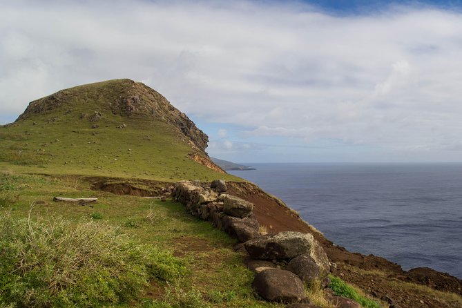 Poike: Full Day Hike - Meet Your Guide: Cristián and the Payoff of Real Explanations