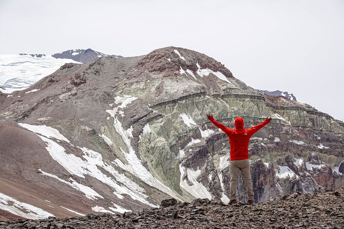 Private Adventure at 4200 meters above sea level in the Chilean Andes Cerro Pintor - From 6:00 AM pickup to 6:00 PM return: how the day really flows