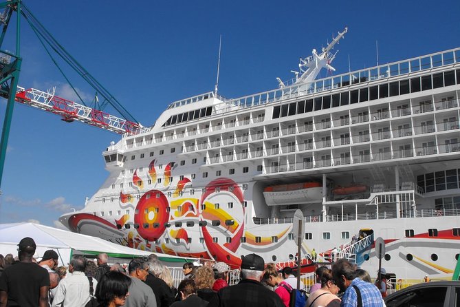 Private Cruise Transfer : Santiago → Valparaiso or San Antonio - Direct Route Planning, Drivers Who Know How to Get In