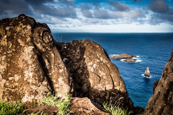 Private Easter Island Full-Day Tour - Ana Kai Tangata cave, roof paintings that hit harder than photos