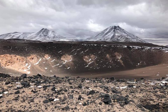 Private Expeditions Laguna Lejía and Geyser Solitario - Lascar Volcano From Northern Chile: Fumaroles You Can Spot