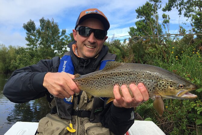 Private Fishing Tour in Maullín River - Petrohue -Rahue - Guide Quality Matters: Alvaro’s Attentive Service