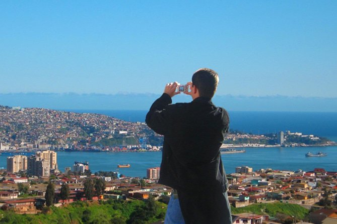 Private Full Day Guided Trip to Valparaíso, Viña del Mar & Reñaca from Santiago - What to bring and how to plan your food