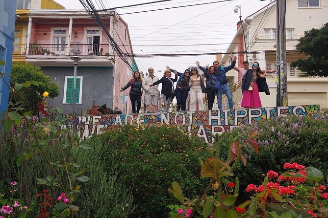 Private Full-Day Tour to Valparaiso Viña del Mar and Reñaca - Viña del Mar: Coastal Garden Time and Beaches, Plus Lunch You Must Plan