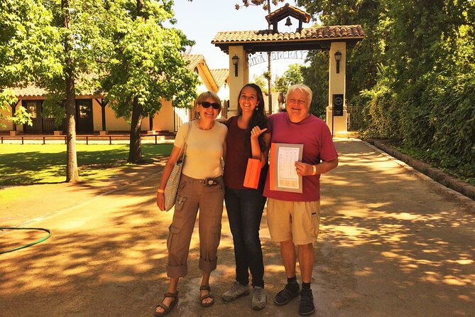 Private Maipo Valley Wine Experience: 2 Premium Wineries & Lunch - Lunch at Restaurante La Vaquita Echá: a proper Chilean break with vegan options