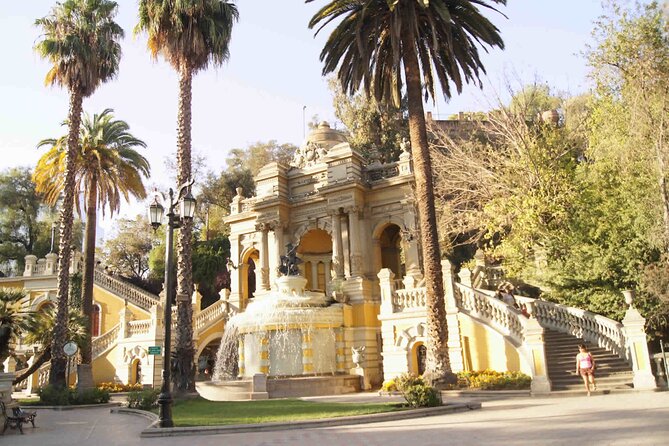 Private Small Group Walking Tour Santiago - Quick highlights