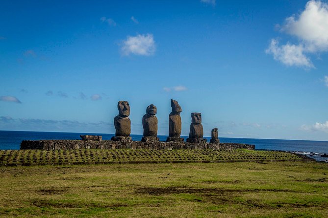 Private Tour: Full-Day Easter Island Birdman Cult - Rano Kau: crater scenery plus an old water source