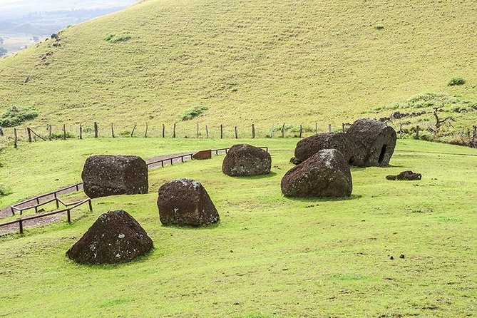 Private Tour: Full-Day Easter Island Birdman Cult - Puna Pau: where Pu Kao moai hair begins