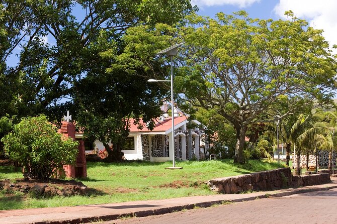 Private Tour in Hanga Roa the only city of Rapa Nui - Ahu Tahai: Ceremonial Remains Plus Pacific Views You Can Actually Pause For