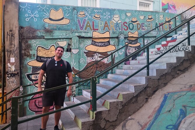 Private tour in Valparaiso from Valparaiso CruiseTerminal to Stgo - Viña del Mar: the easier coast, gardens, and a calmer vibe