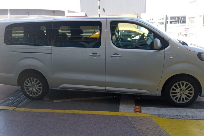 Private Transfer: Airport Santiago⇄Hotel, Valpo or San Antonio - The ride into Santiago, where you’ll be dropped off