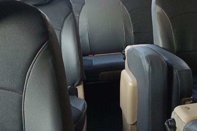 Private Transfer: Airport Santiago⇄Hotel, Valpo or San Antonio - Price per group up to 3 people, and when $55 feels fair
