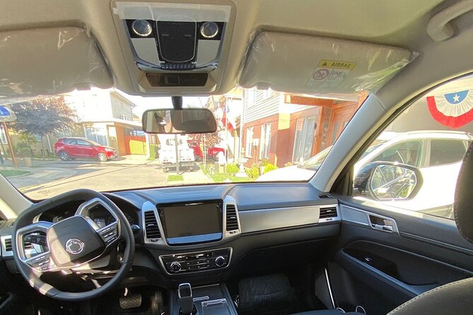 Private Transfer: Airport Santiago⇄Hotel, Valpo or San Antonio - What you ride in, and why private beats shared on Day 1
