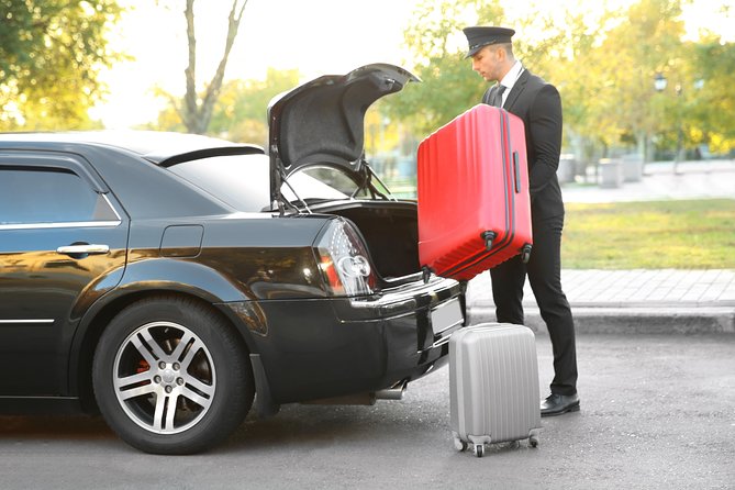 Private Transfer from Santiago Airport (SCL) - How Service Details Affect Your Day (Tolls, Fuel, Drop-Off, and the “No Extra Stops” Reality)