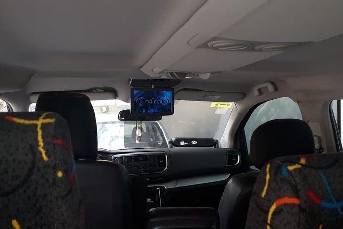 Private Transfer from Santiago Hotel to SCL Airport - What happens when your driver meets you