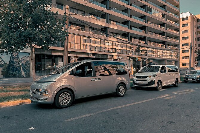 Private Transportation Airport to Santiago For Large Groups - Pick-Up At The Airport, Without The Guessing Game
