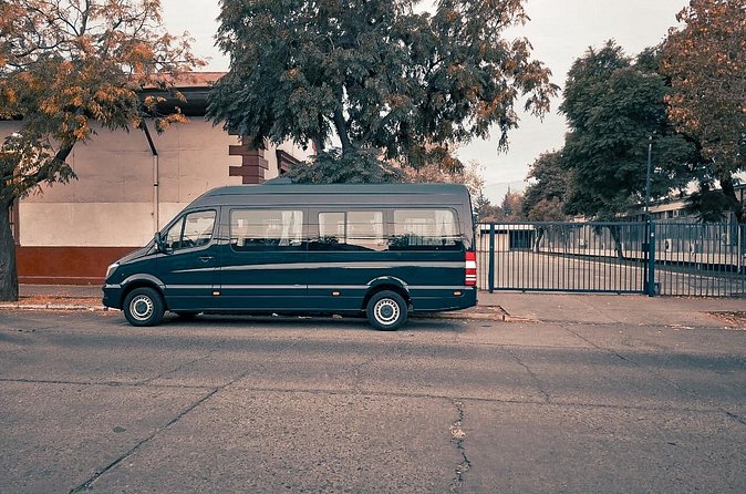 Private Transportation Airport to Santiago For Large Groups - Group Travel Tips That Make The Transfer Feel Effortless