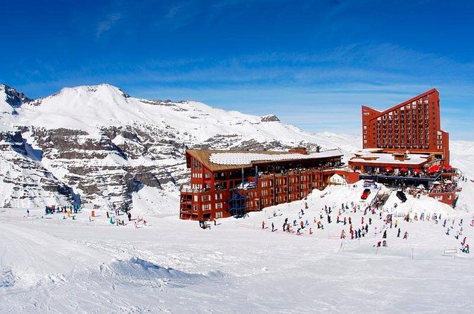 Private Transportation from Santiago or Santiago Airport AMB to Valle Nevado - Price and Value: When a Private Van Really Makes Sense
