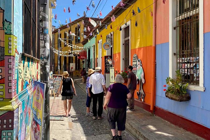 Private Valparaíso Day Tour with Wine or Coast Option - Key things to know before you go