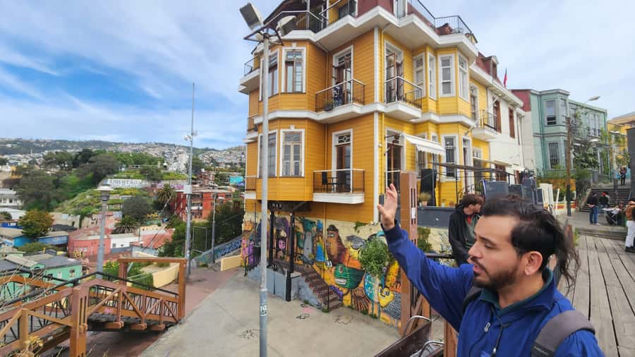 Private: Viña del Mar and Valparaiso Day Tour - Baburizza Palace in Valparaíso, Where the Stories Start to Stick
