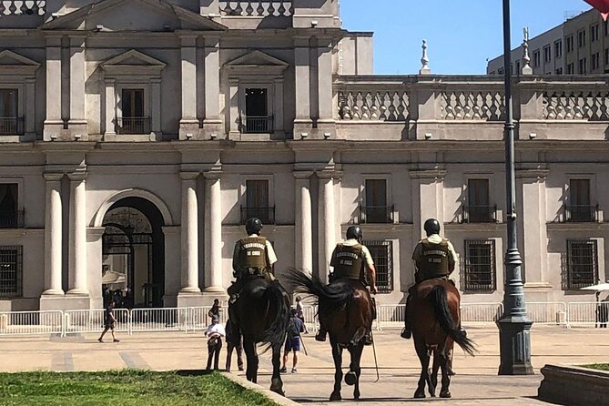 Private Walking Tour and Cable Car - Cerro Santa Lucía: a quick cultural hill with photo-friendly angles