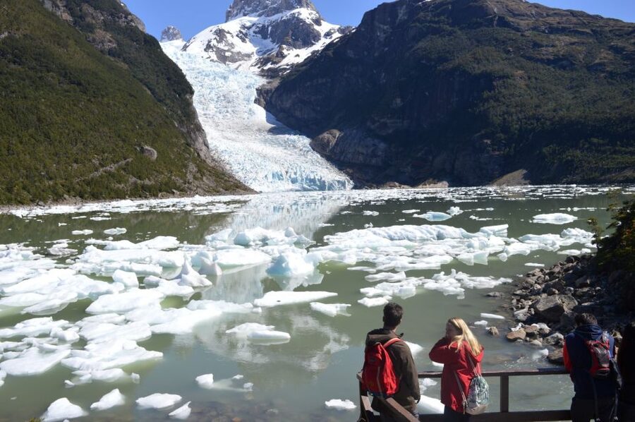 Puero Natales: Glacier Tour with Lunch & Whiskey Aperitif - The Serrano hike: viewpoint time in Bernardo O’Higgins National Park
