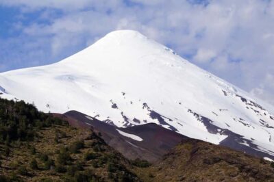 Osorno Volcano and Petrohué Falls Guided Tour