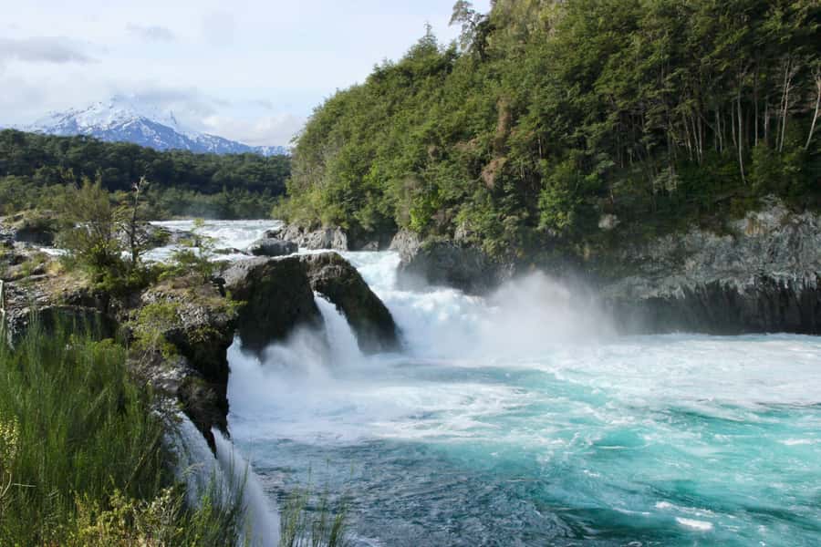 Puerto Varas: Osorno Volcano, Petrohue Falls Full-day Trip - Should You Book This Puerto Varas Osorno and Petrohué Full-Day Trip?