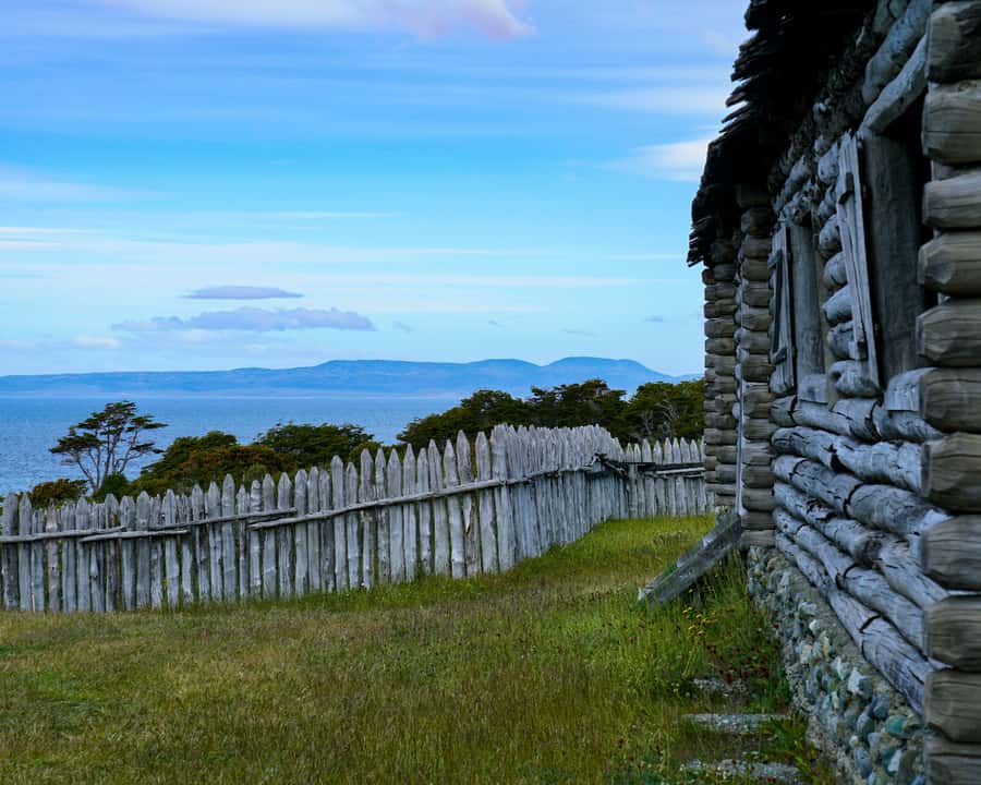 Punta Arenas: Fuerte Bulnes Shore Tour for Cruisers - The Midpoint of Chile marker: a fun geography reset