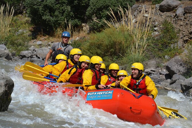 Rafting Adventure in the Maipo Cajon - Safety talk that actually matters on the water