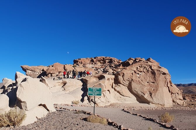 Rainbow Valley - Inti Para Travel and the Role of Your Guide