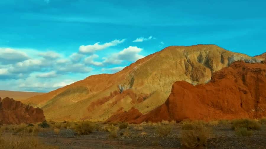 Rainbow Valley Tour: Mesmerizing Colors and Flavors - The 2-hour walk: why the colors change as you move