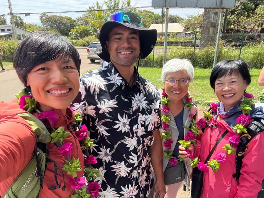 Rapa Nui: 3 Excursions with Hotel Transfers - Full-day tour: southeast and northeast highlights, from Akahanga to Anakena