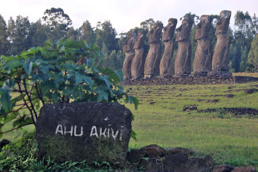 Rapa Nui Highlights Program: 3 incredible tours to discover! - Orongo and Rano Kau: basalt roofs, lake ecology, and the Birdman contest