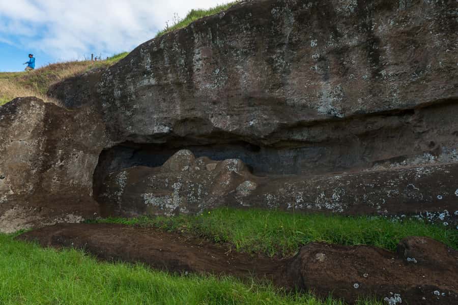 Rapa Nui Highlights Program: 3 incredible tours to discover! - The full day Anakena and Rano Raraku moai quarry circuit