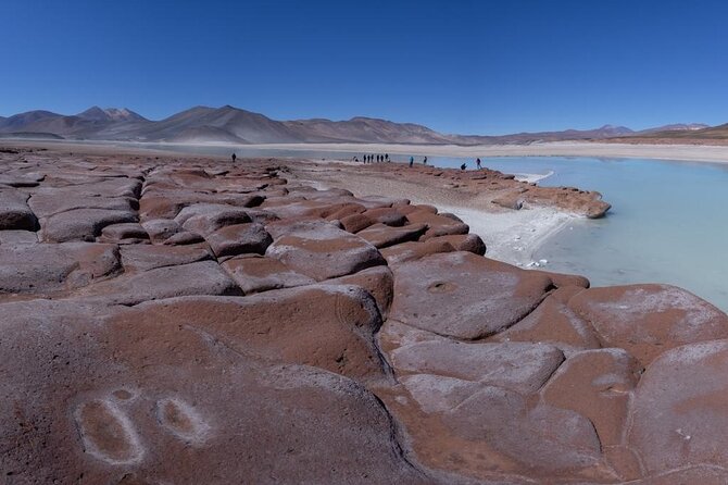 Red Stones and Altiplanica Lagoons Salar de Atacama - Altitude and fitness: what “moderate” really means here