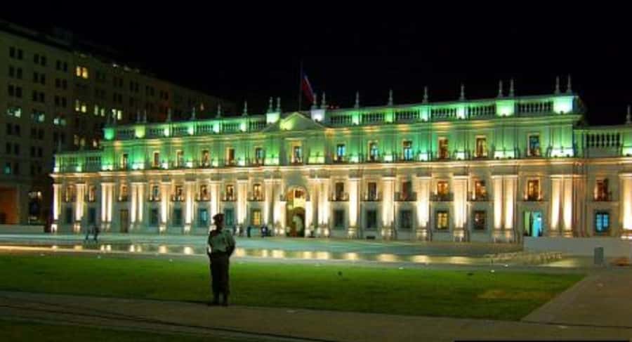 San Cristobal Hill Night Tour with Dinner Show - San Cristobal Hill at night, why it feels like a short city reset
