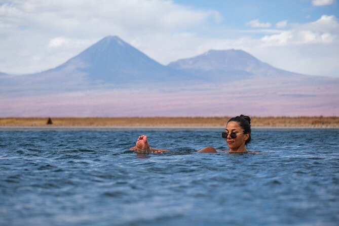 San Pedro de Atacama: Cejar Lagoon - Laguna Cejar: the high-salt floating moment and the Licancabur view