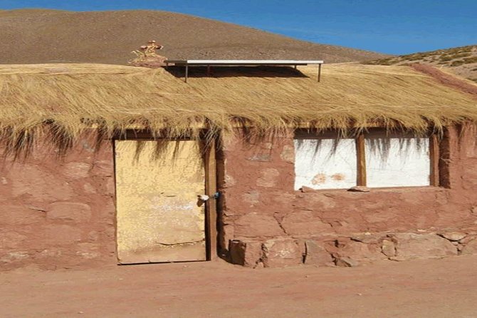 San Pedro de Atacama: Half day to El Tatio Geysers, breakfast included - Entering El Tatio: what the guided hike actually includes