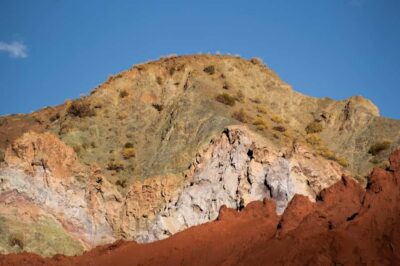 Rainbow Valley & Hierbas Buenas Tour