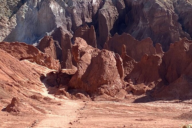 San Pedro de Atacama: Rainbow Valley Tour - Yerbas Buenas Petroglyphs: The Desert Meets Human Storytelling